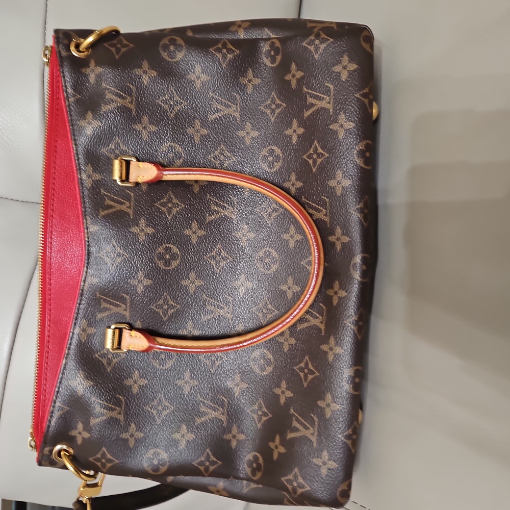 Louis-vuitton Authentic pallas Aurore MONOGRAM Bag.